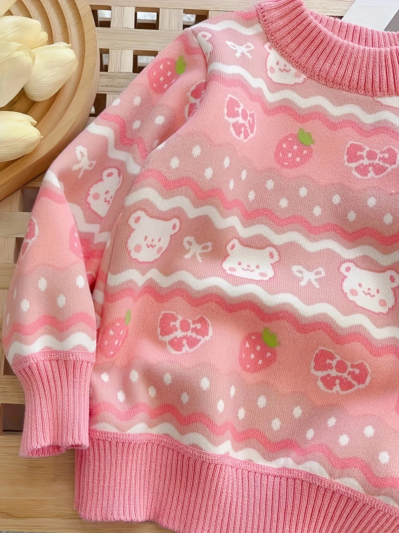 Girls Cozy Cartoon Bowknot & Bear Pattern Round Neck Thermal Lined Knit Sweater - Soft, Warm, and Breathable - Perfect for Autumn and Winter Season