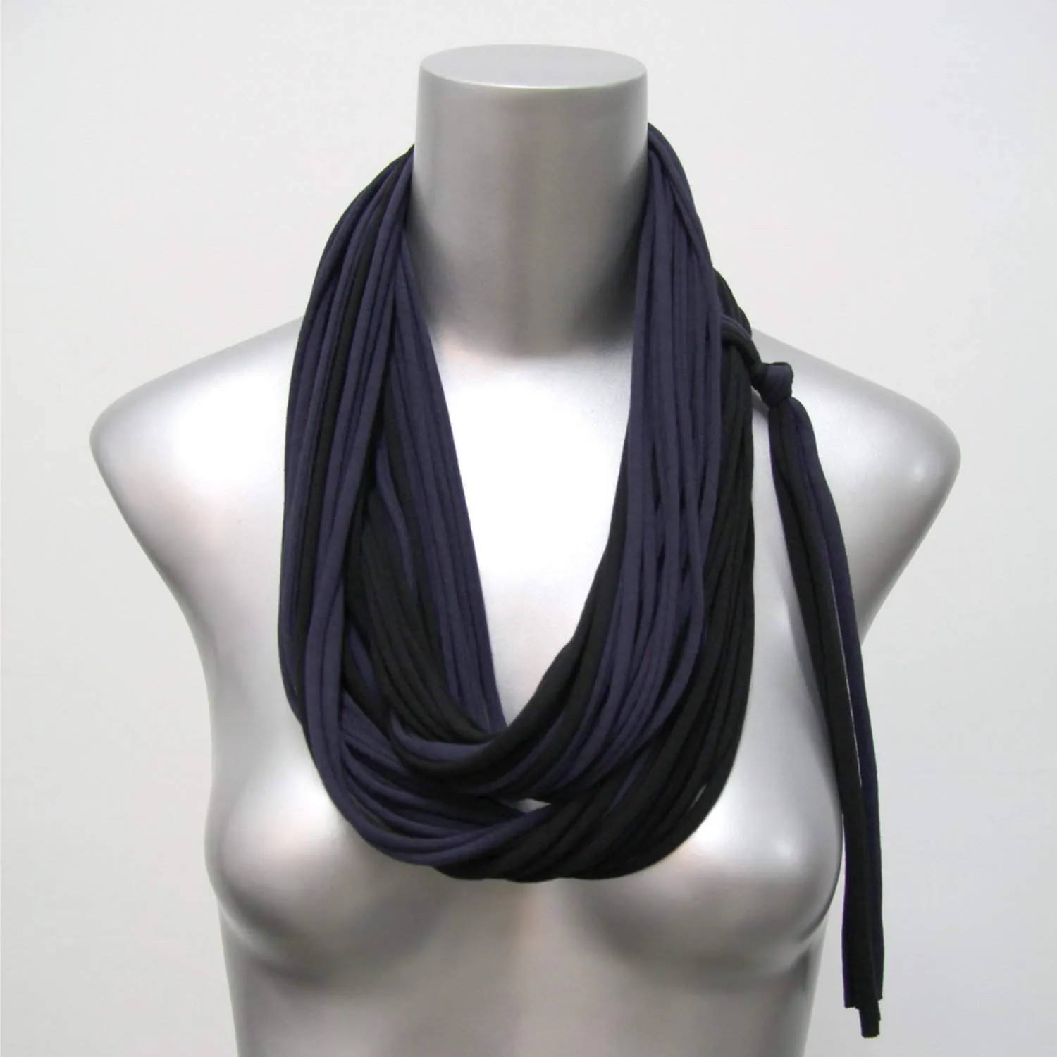 Necklush Infinity Scarf / Black & Navy Blue / Unisex