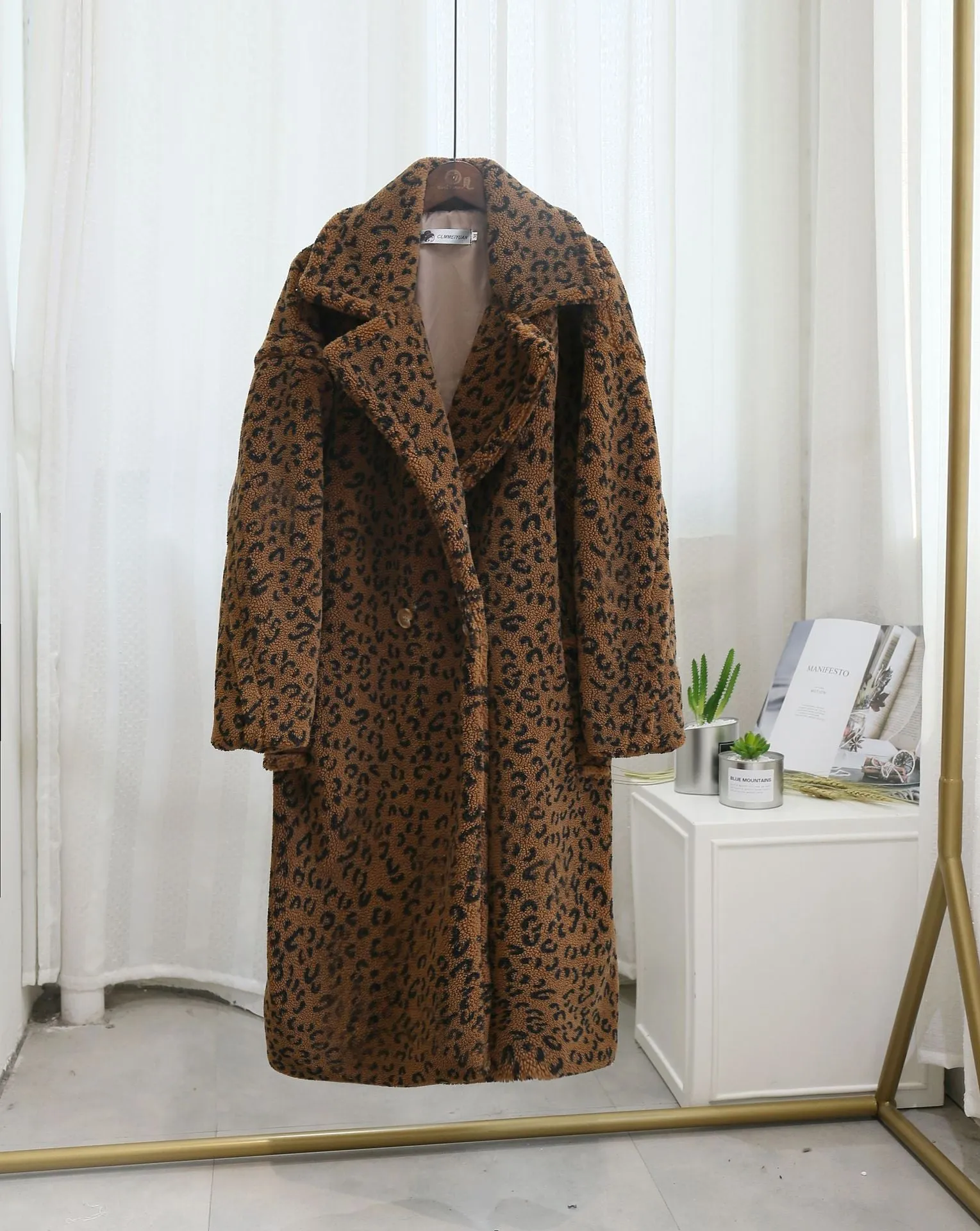 Pre Order:  Leopard Print Faux Fur Thick Coat