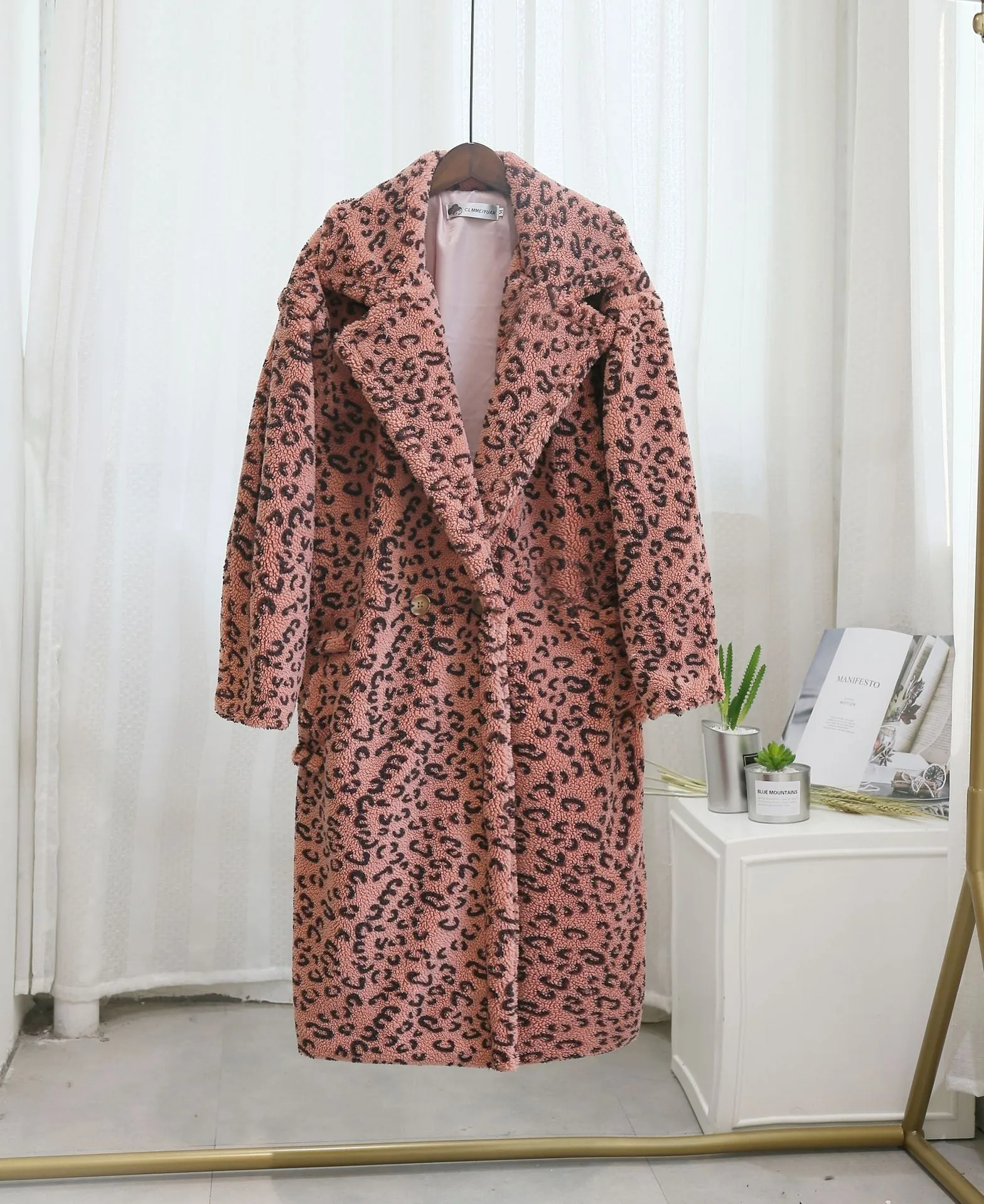 Pre Order:  Leopard Print Faux Fur Thick Coat