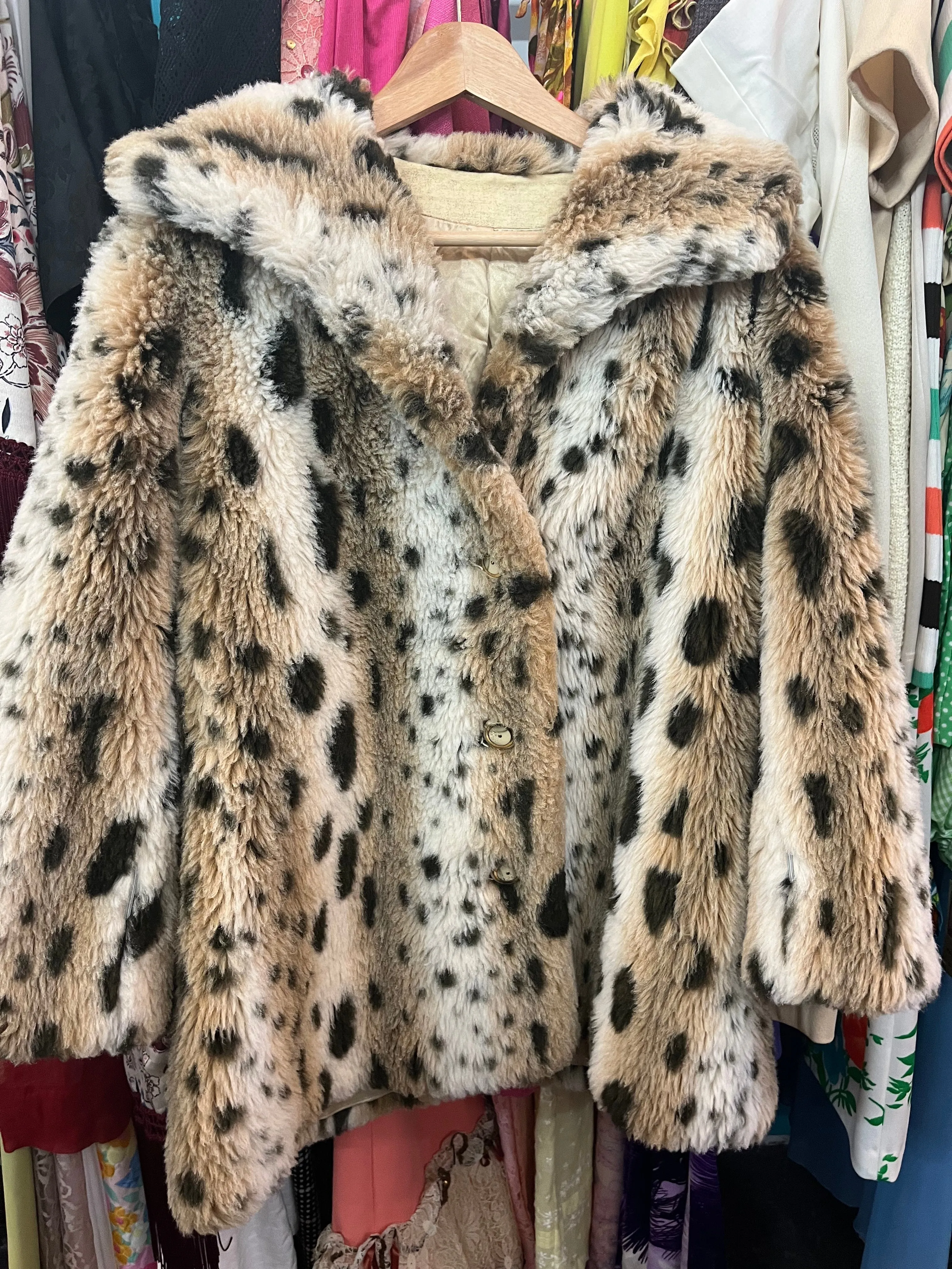 Vintage 60s 70s Leopard | Faux Fur Glam Pinup Bohemian Teddybear Coat