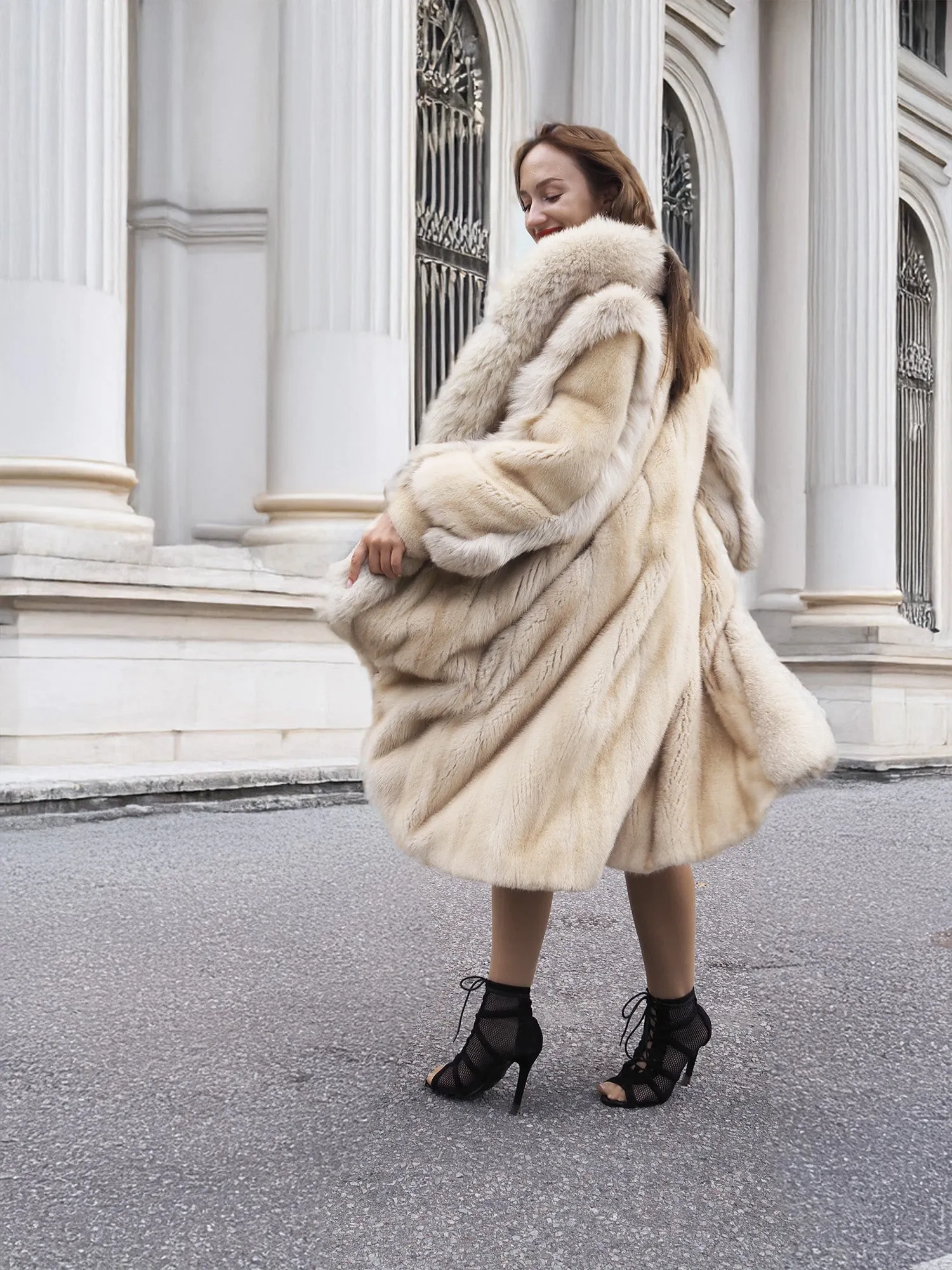 Vintage Beige Pearl Mink Fur Coat Fox Trim S/M