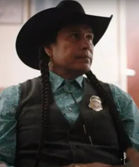 Yellowstone S04 Mo Brings Plenty Black Vest